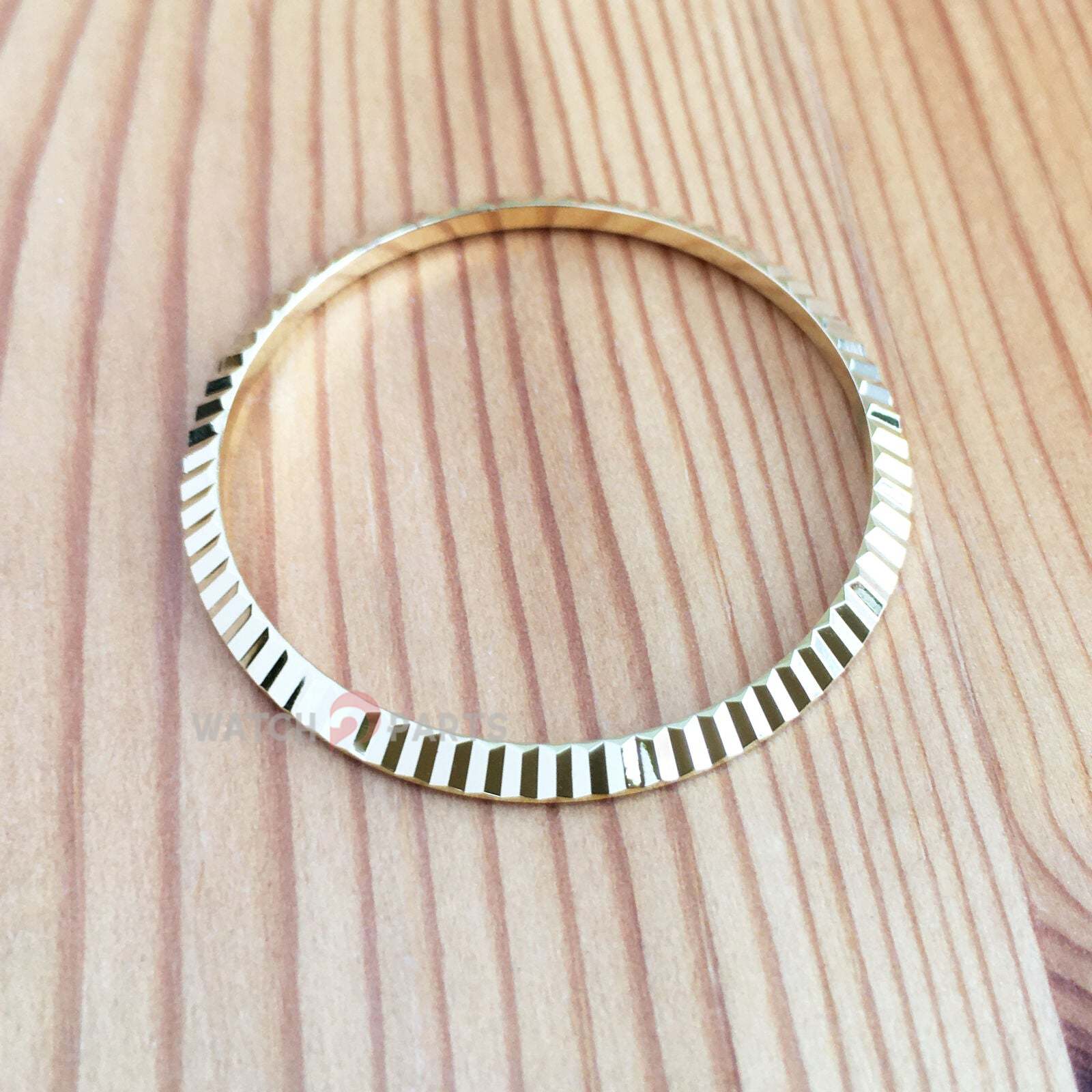 Bisel de anillo estriado de ac - Rolex Watch Datejust reseña y precio